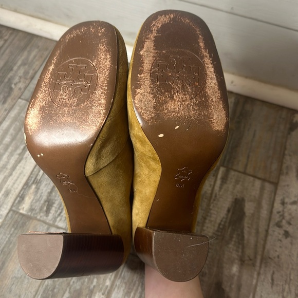 Tory Burch Camel Lace Up Suede Booties Ankle High 4.5 inch Heel Boots Size 8 - Picture 5 of 5